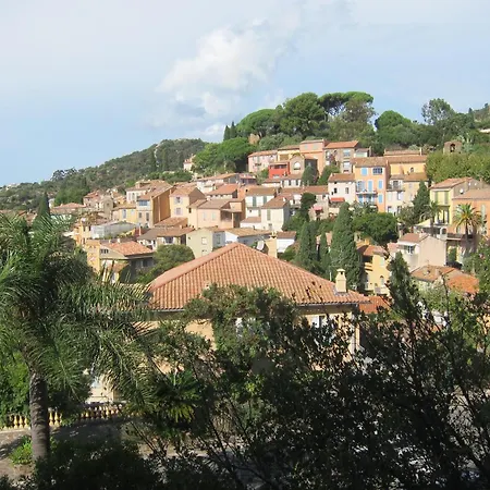 150m Apartamento Le Lavandou